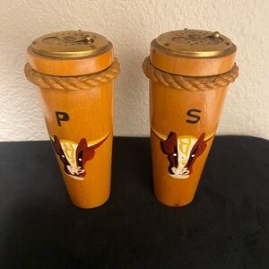 VINTAGE NAPCO JAPAN WOOD SALT & PEPPER SHAKERS